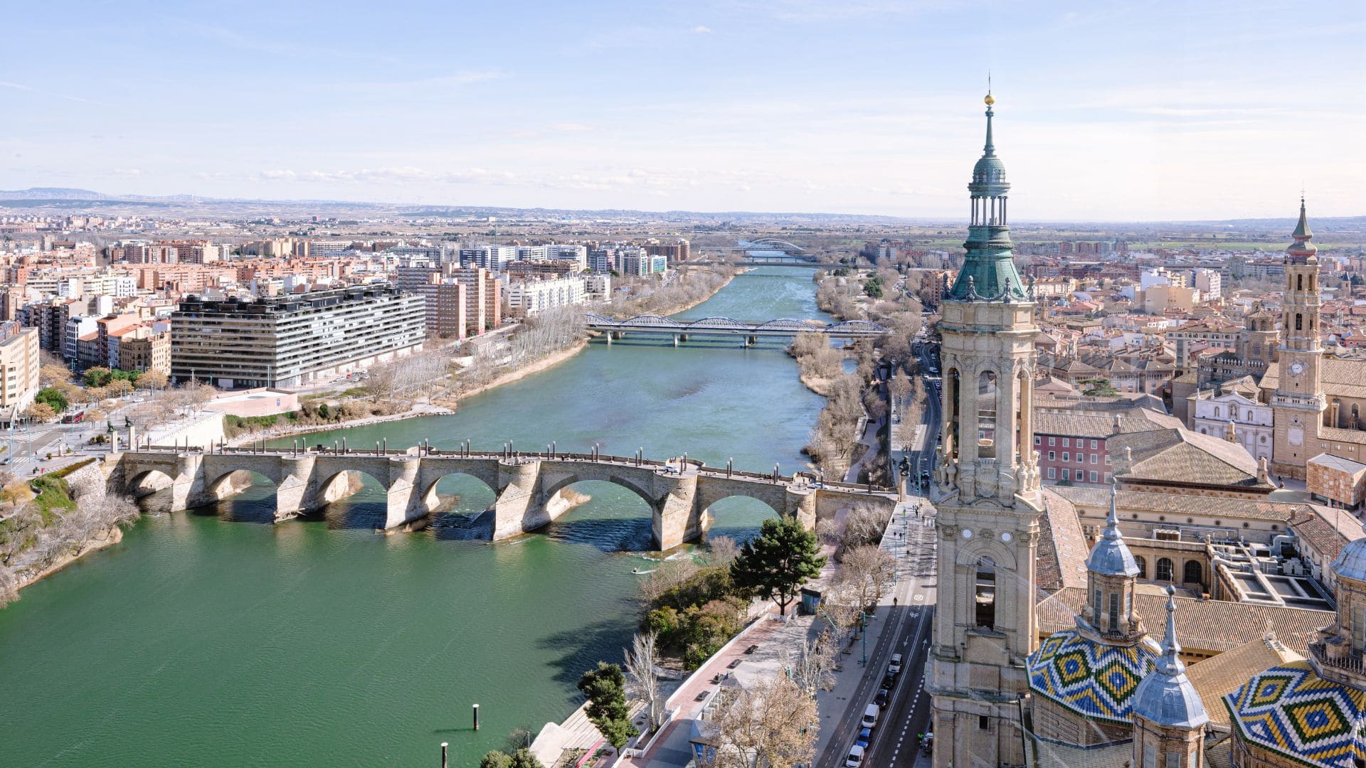 Pasos para alquilar mi vivienda en Zaragoza Pasos para alquilar mi vivienda en Zaragoza, junto al Puente de Piedra